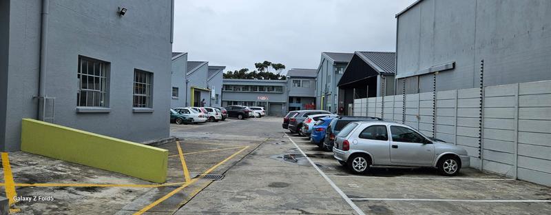 To Let commercial Property for Rent in Maitland Western Cape